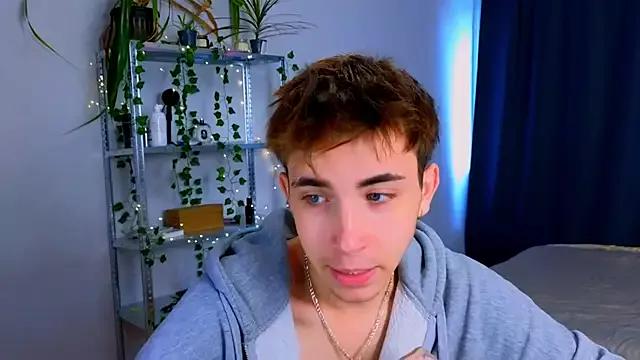 batarol0 from StripChat