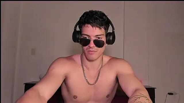 bbbeachboy from StripChat