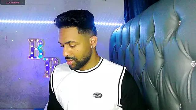 bbcblackhot34 from StripChat
