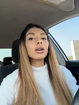 bbgurlnickii from StripChat