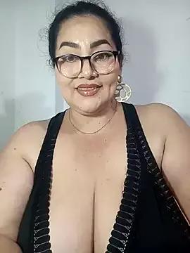 BBW_CandyPlumQueen from StripChat
