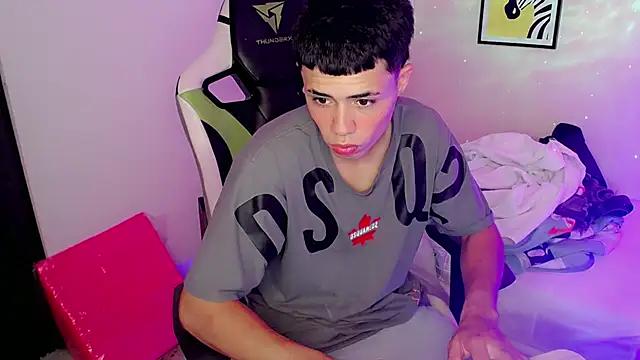 bby_santi from StripChat