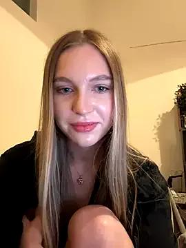 bbysonia from StripChat