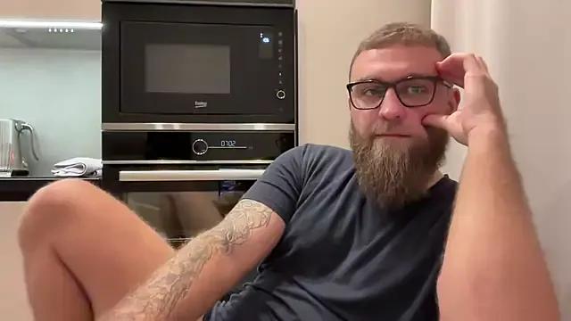 Bear_bear_ from StripChat is Freechat