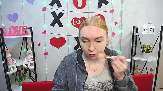 BeatriceFly webcams show profile image 