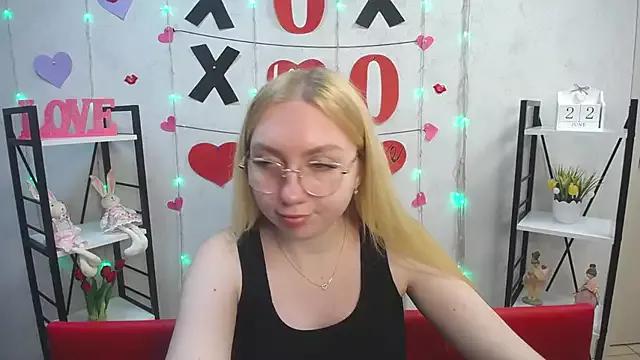 BeatriceFly from StripChat is Freechat