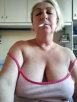 beatricesexy from StripChat is Freechat