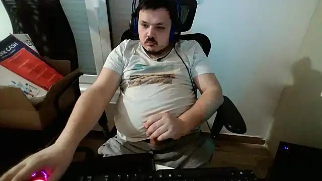 Bebemickey75 from StripChat
