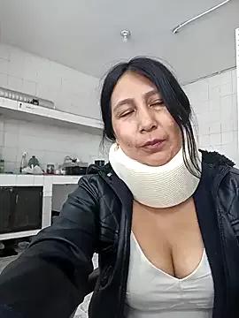 Bebita-Moor from StripChat