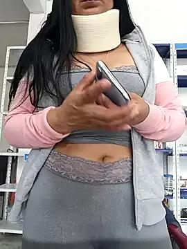 Bebita-Moor from StripChat