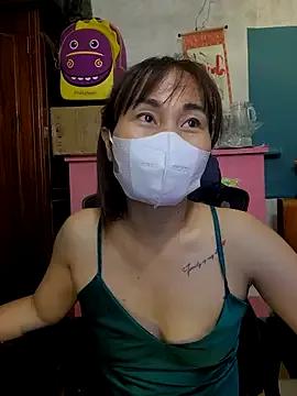 Bee_sweet from StripChat