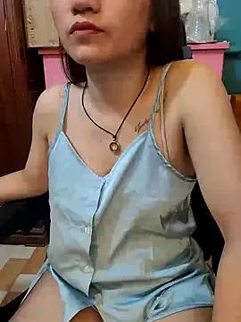 Bee_sweet from StripChat
