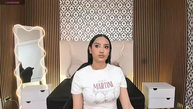 BEELLA_TAY1 from StripChat