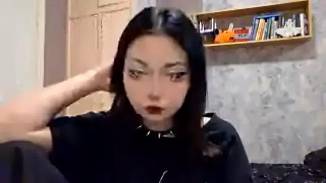 Beeping_Creature from StripChat is Freechat