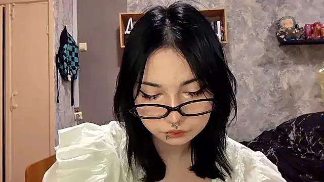 Beeping_Creature from StripChat