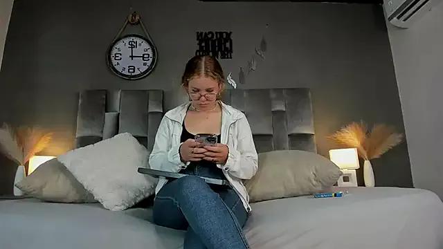 Dirty chat webcam: explore liveshows with versed models, from laying bare to fetishes, in a variety of sexy free adult webcams.