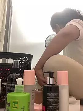 Belindamuller from StripChat is Freechat