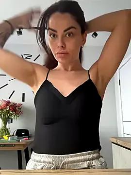 Bella-Flower from StripChat is Freechat