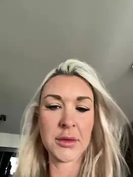 Bella-Tight from StripChat