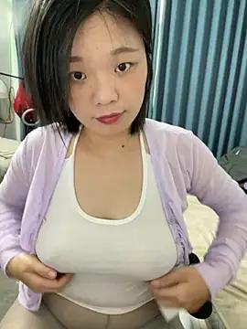 Bella0815 from StripChat