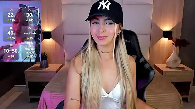 Dirty chat webcam: explore liveshows with versed models, from laying bare to fetishes, in a variety of sexy free adult webcams.