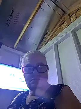 Bella5757 webcams show profile image 