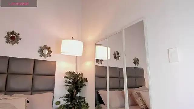 bella_arias from StripChat is Freechat