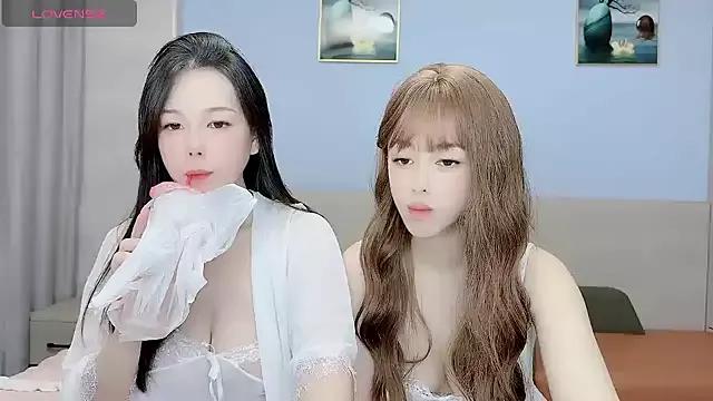 Bella_Ava from StripChat