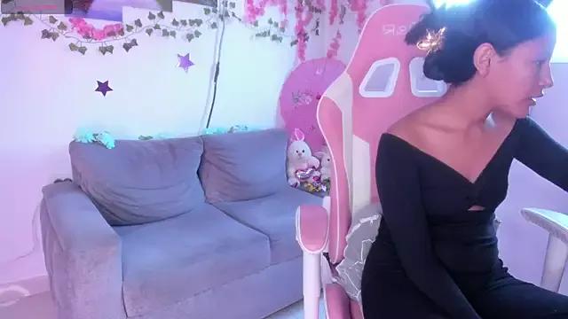 bella_brownm from StripChat