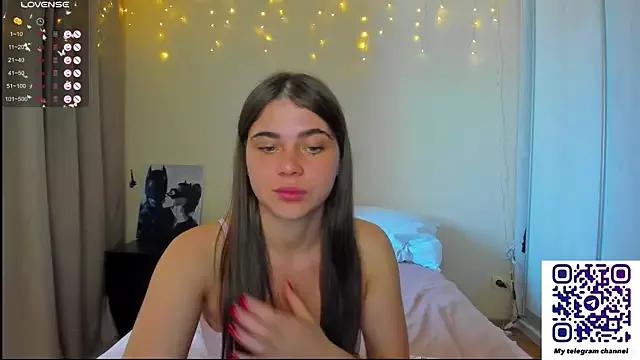 Bella_Foryou from StripChat
