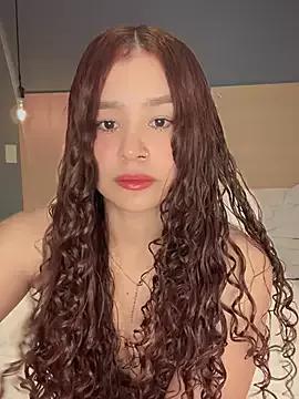bella_parisi from StripChat