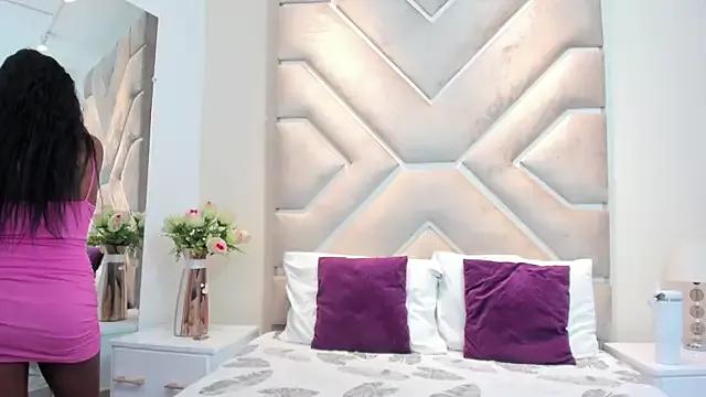 Bella_Rousee_ from StripChat is Freechat