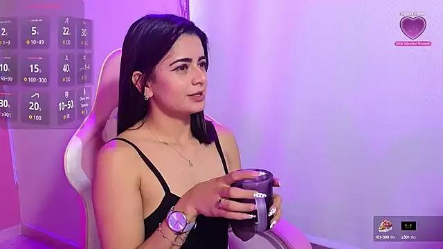 bella_thixx from StripChat