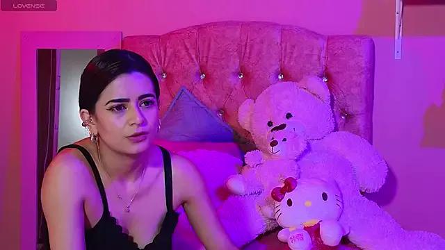 bella_thixx from StripChat