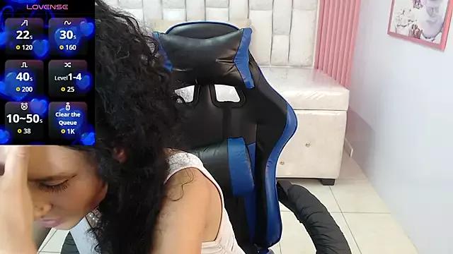 bella_vibess_s from StripChat