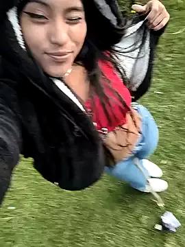 bella_warzon from StripChat