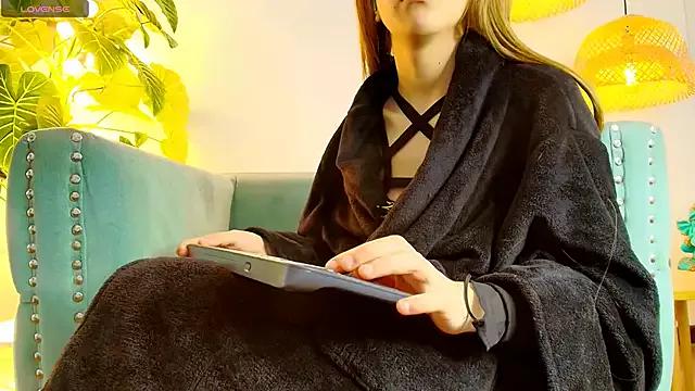 bellablack27 from StripChat