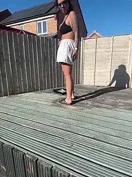 BellaBlackUK from StripChat