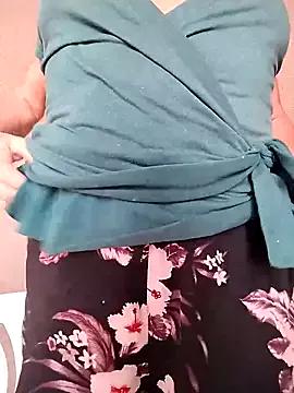 Belladama61 from StripChat