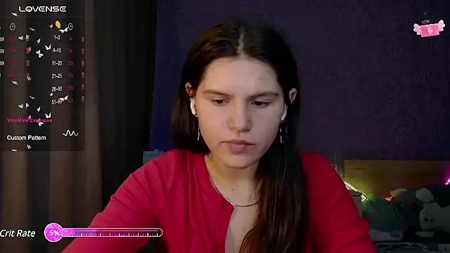 bellaelya from StripChat