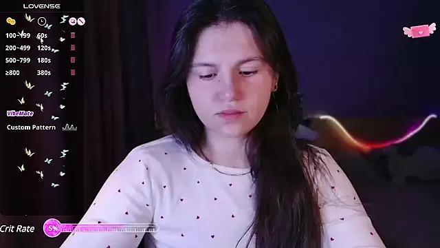 bellaelya from StripChat
