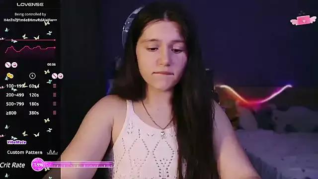 bellaelya from StripChat