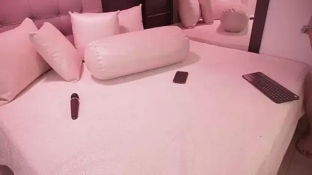 BellaLatinaTS webcams show profile image 