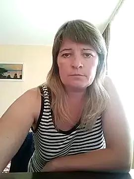 BellaLove335 from StripChat is Freechat