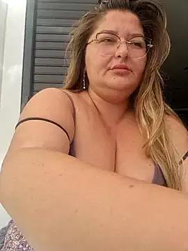 BellaMonella88 from StripChat