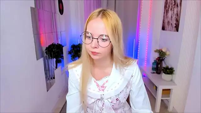 BellaMontgomery from StripChat