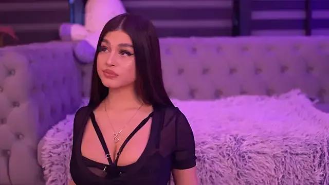 BellaNoirre from StripChat is Freechat