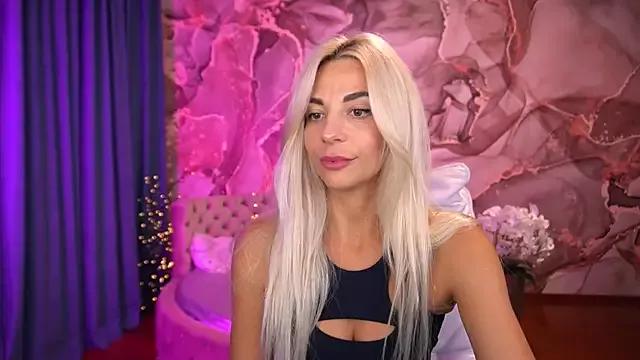 BellaRayyy from StripChat is Freechat