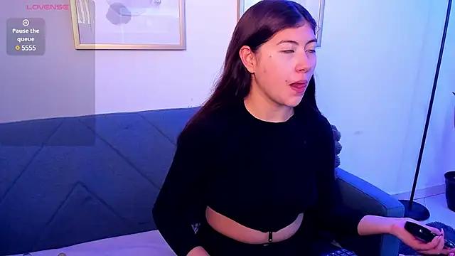 BellaRosee__ from StripChat