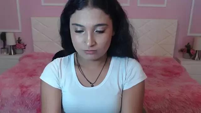 BellaSky4 from StripChat